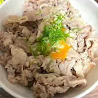 Snapdishの料理写真:塩だれ豚丼|鳴弭ひぐれさん