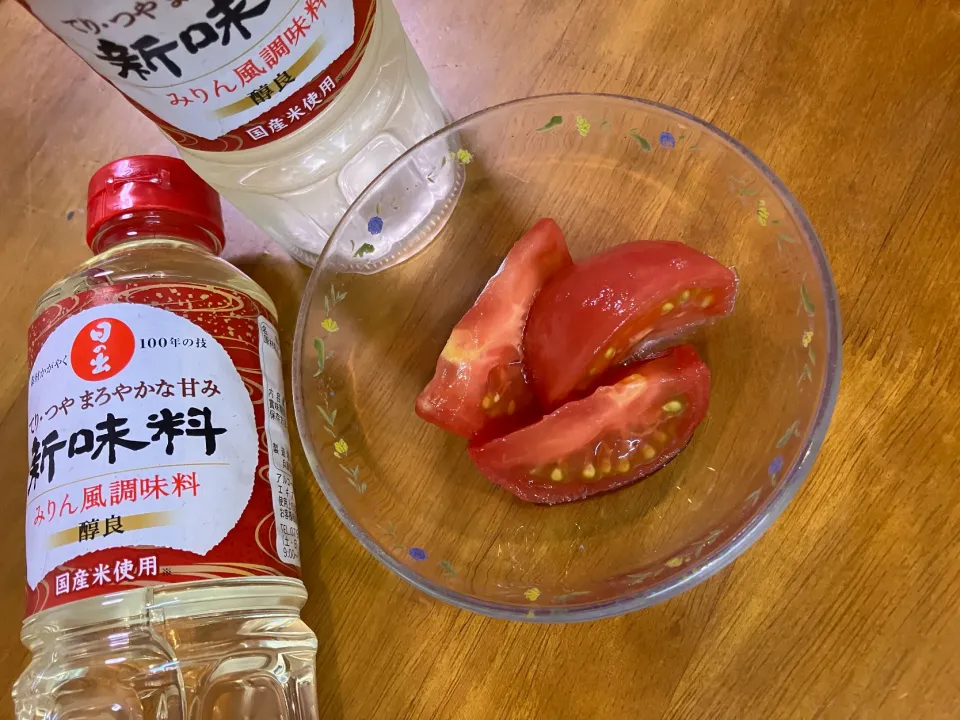 Snapdishの料理写真:ワイントンさんの料理 自分で作るフルーツトマト🍅|リッキーさん