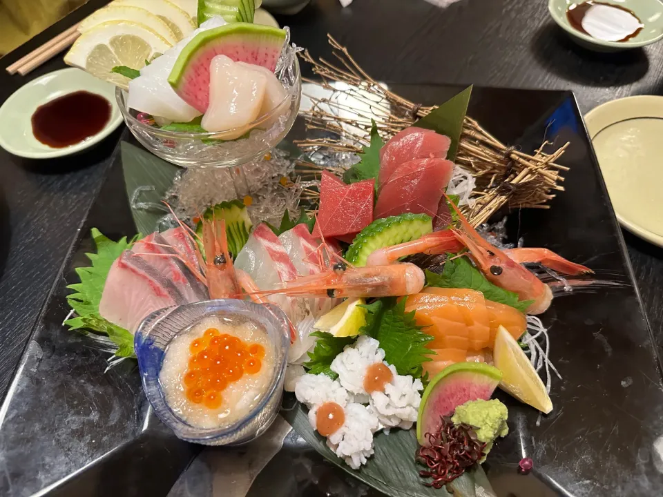 Snapdishの料理写真:刺身盛合わせ🐟🦐🦑|buhizouさん