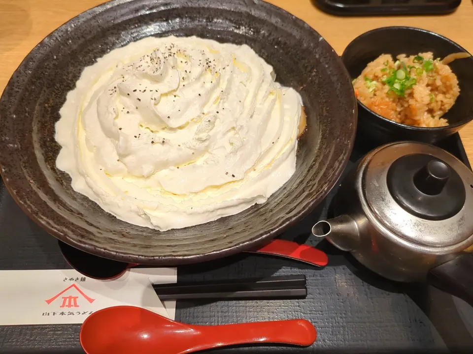 山下本気うどん🍜|とへとへさん