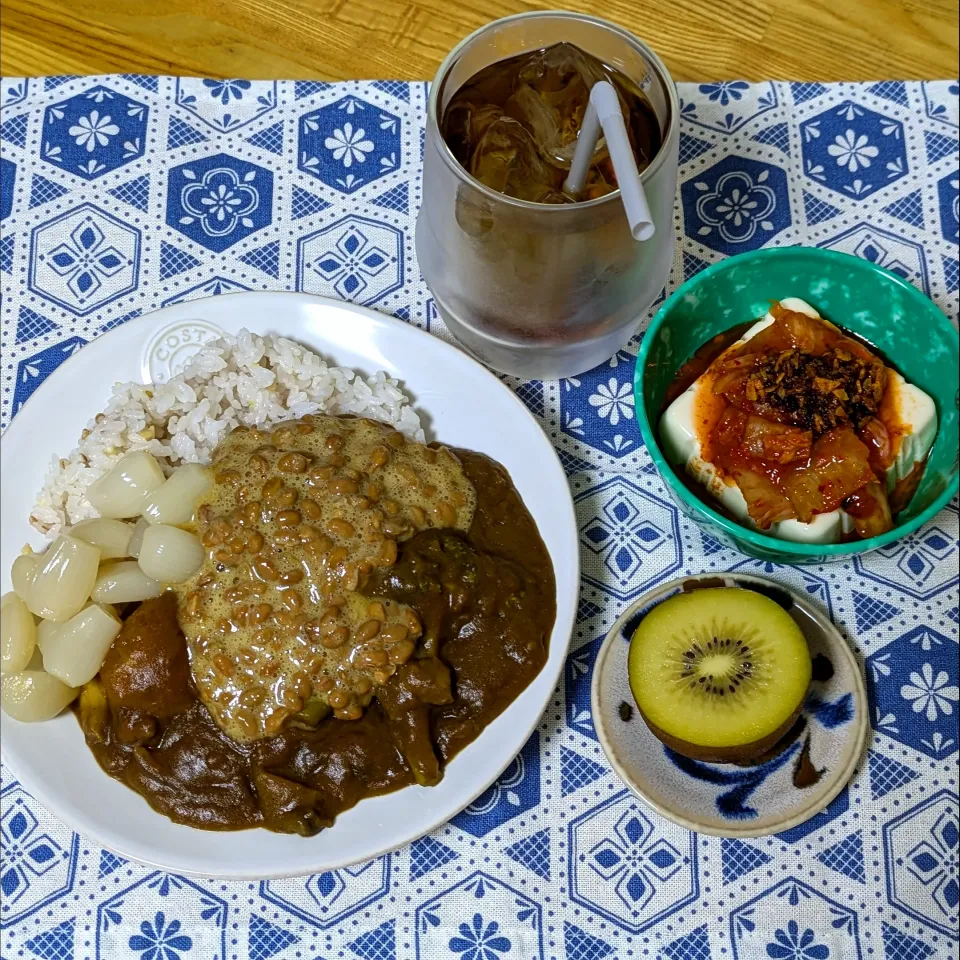 納豆カレーとキムチ冷奴|柊さん