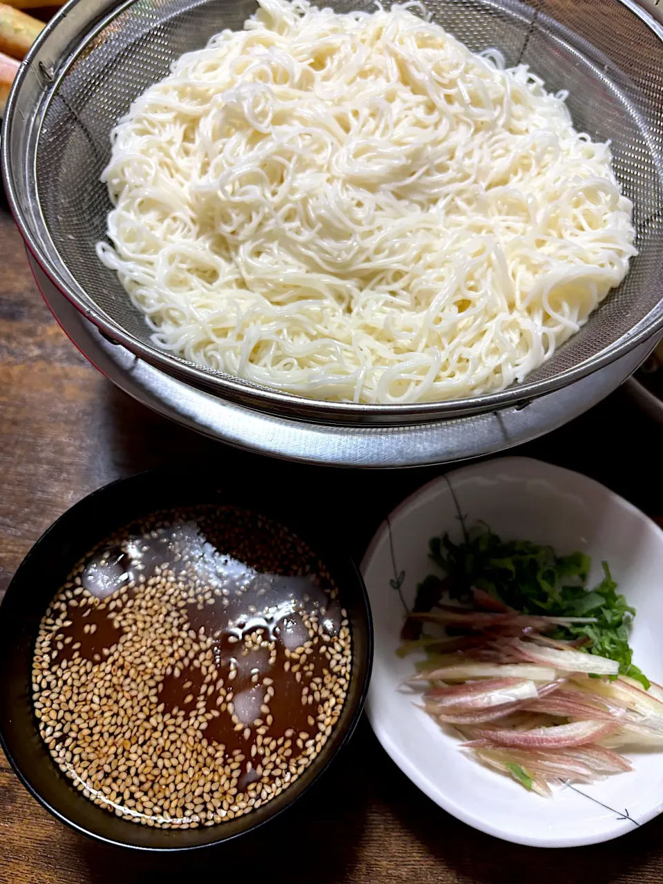 ピリ辛つけだれ素麺|こむぎさん