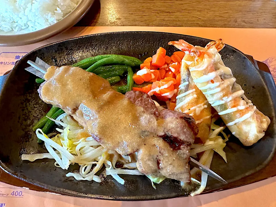 Snapdishの料理写真:日替りサービスランチ🍽️|buhizouさん