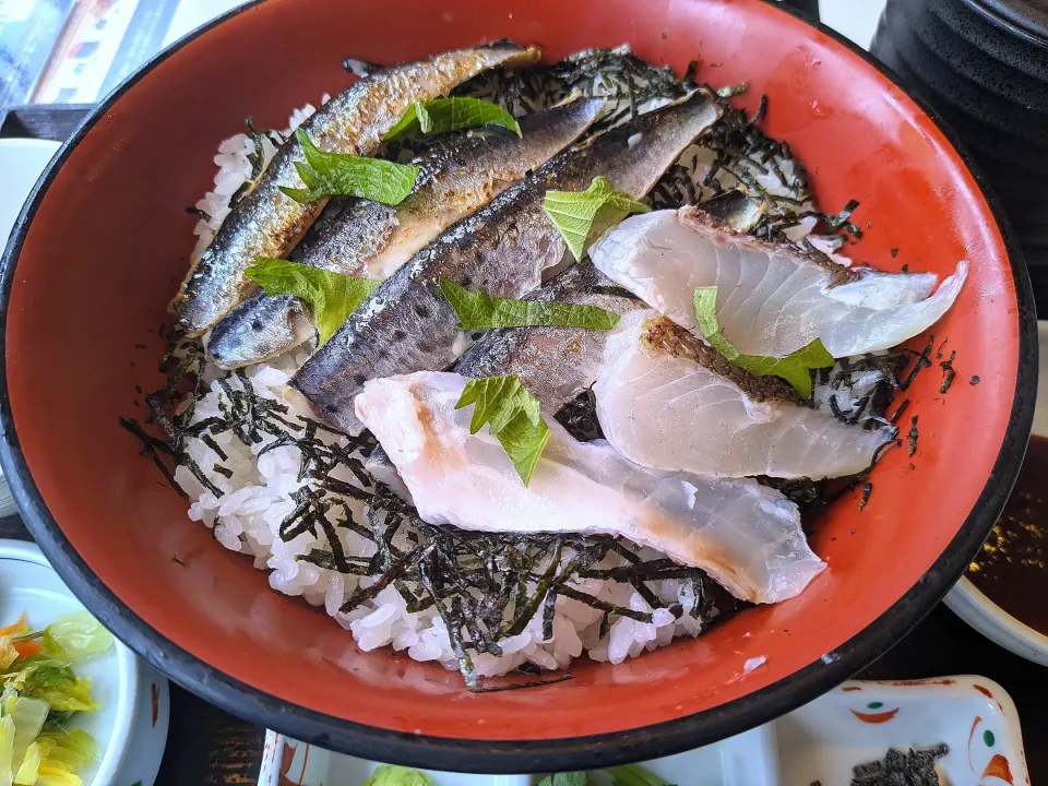 真鯛と炙り鰯丼|nobさん