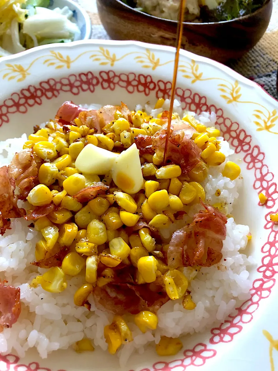 Snapdishの料理写真:ベーコンとコーンのバター醤油ご飯🌽🥓|Tina Tomoko😋さん