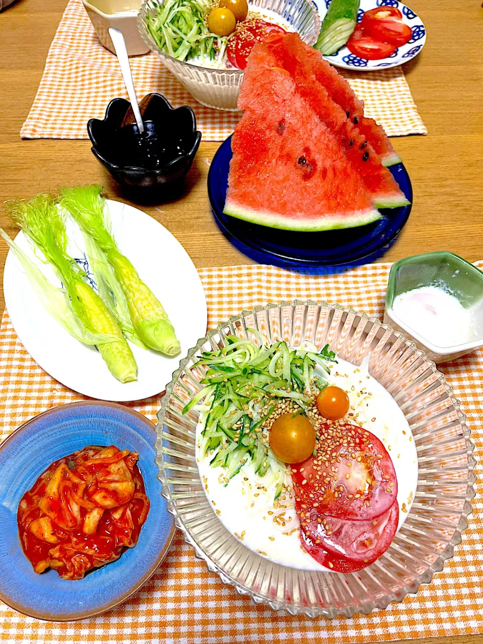 なかしましほさんのレシピ✾コンクグス🇰🇷、大栄西瓜🍉、黒豆煮、キムチ、温泉卵🥚、自家栽培ヤングコーン🌽|1614さん