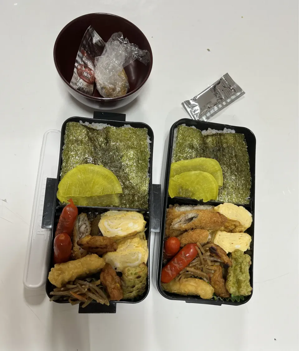 パパ弁＆中2男子弁当☆のり弁☆たくあん☆アジフライ☆赤ウインナー☆卵焼き☆きんぴらごぼう☆コーン天☆磯辺揚げ☆チキンナゲット☆みそ玉（パパ弁）|Saharaさん