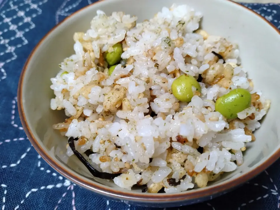 枝豆の混ぜごはん|よっちびやばんぶーさん