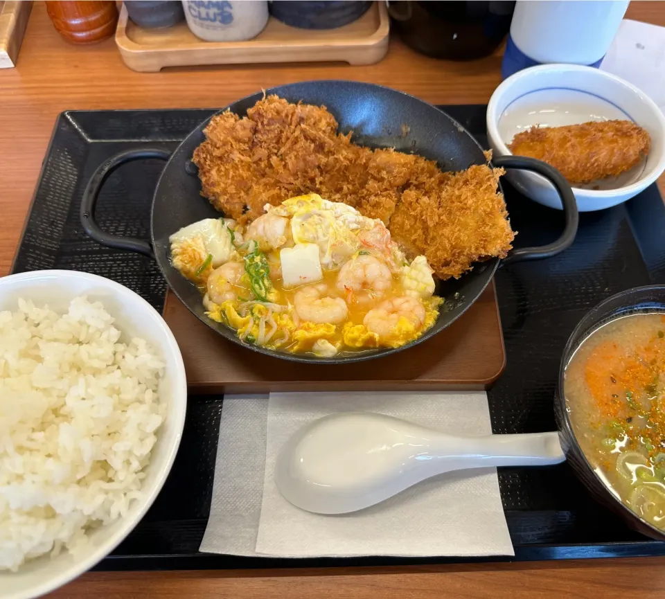 海鮮たまごチキンカツ定食🦐🦑🐔|buhizouさん