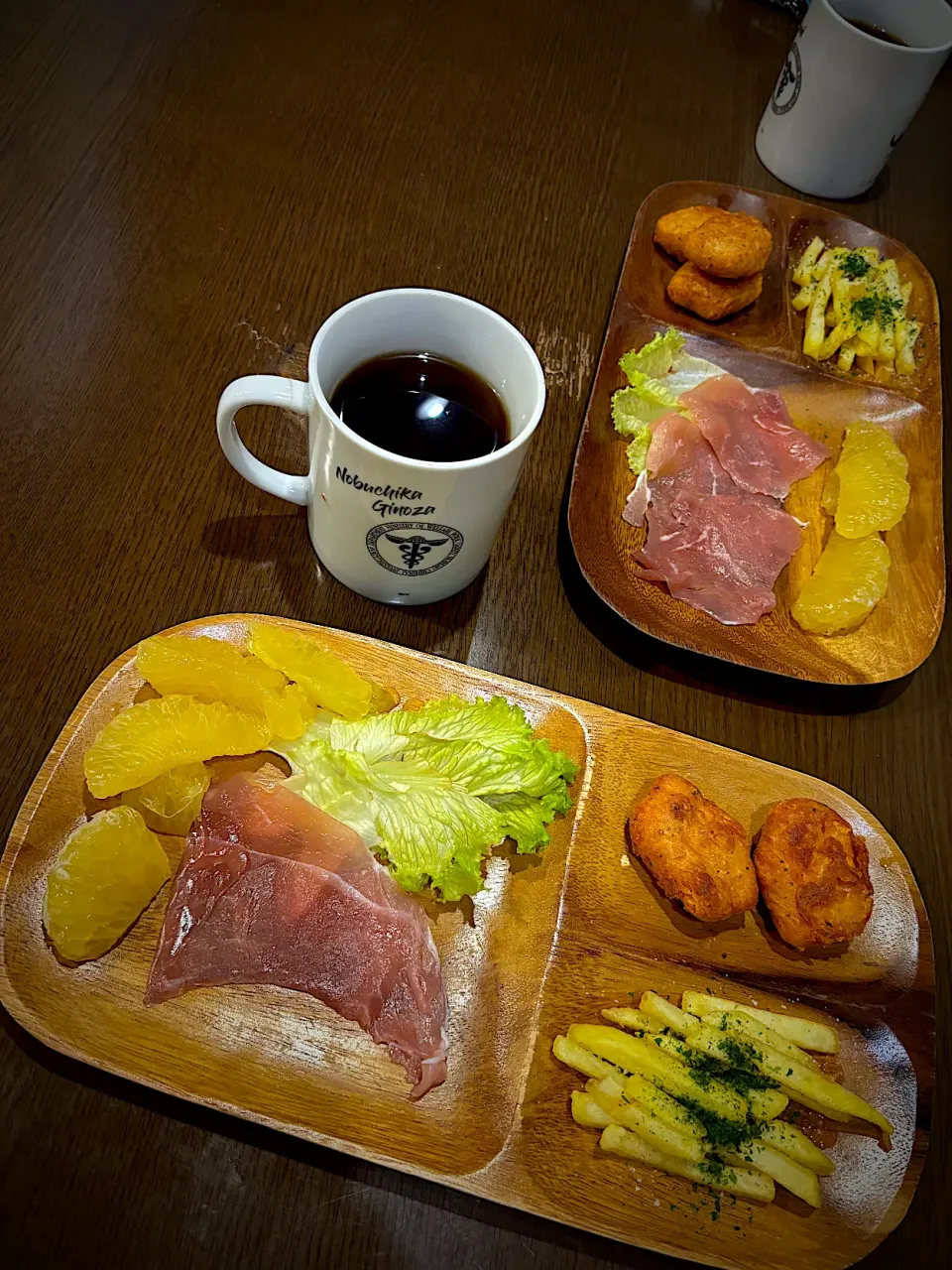 Snapdishの料理写真:チキンナゲット　フレンチフライ　生ハムサラダ　ジューシーオレンジ　コーヒー|ch＊K*∀o(^^*)♪さん