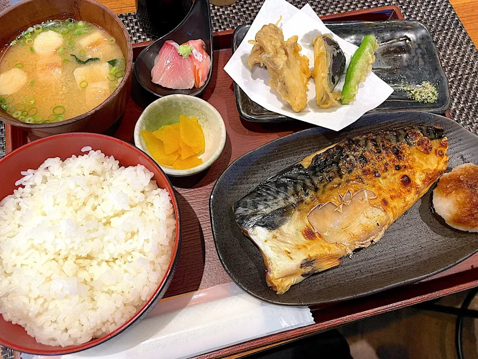 塩サバ定食🐟|＊C＊さん