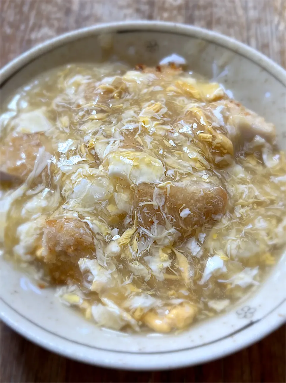 日の出新味料で、あんかけカツ丼|ちびろ菌さん