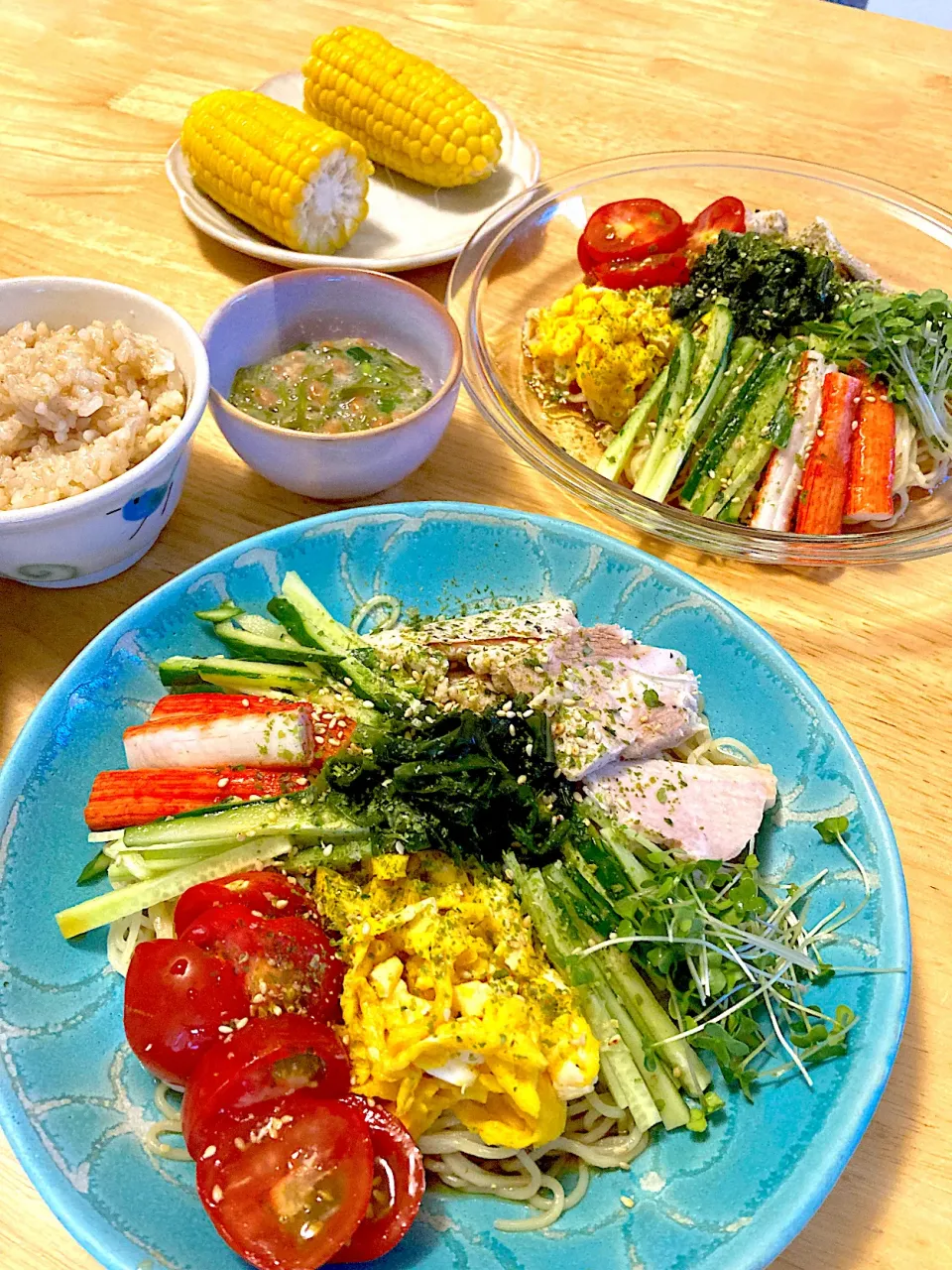 冷やし中華♡エラグ酸納豆メカブ♡四つ星レンジでとうもろこし♡発芽玄米ご飯|さくたえさん