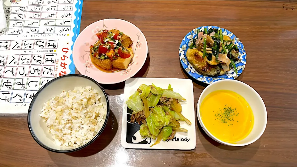 キャベツとひき肉のカレー炒め　かぼちゃのポタージュ　牡蠣とほうれん草のオイスター炒め　厚揚げの中華風トマトだれ|おさむん17さん