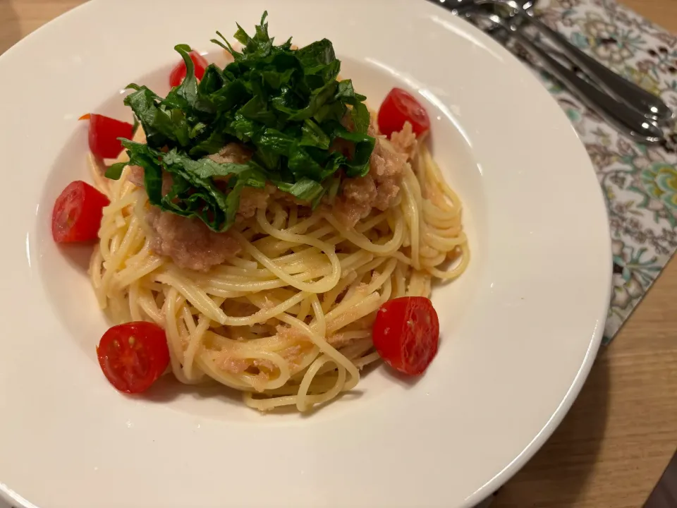 トマトと大葉のツナ明太パスタ|こぐまさん