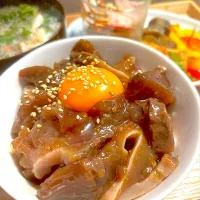 Snapdishの料理写真:カツオの漬け丼|あいさん