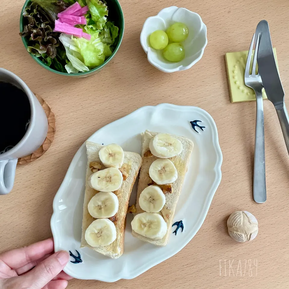 花🍀さんの料理 こずりんさんの料理 バナナ✖️ザクザク粒ピーナッツのスティックトースト|FIKA789さん