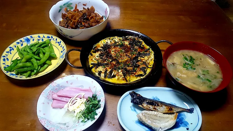 Snapdishの料理写真:ある日の晩御飯 アルモンデテキトーに|🐈⸒⸒⸒⸒つるのダンス🐈🐾さん