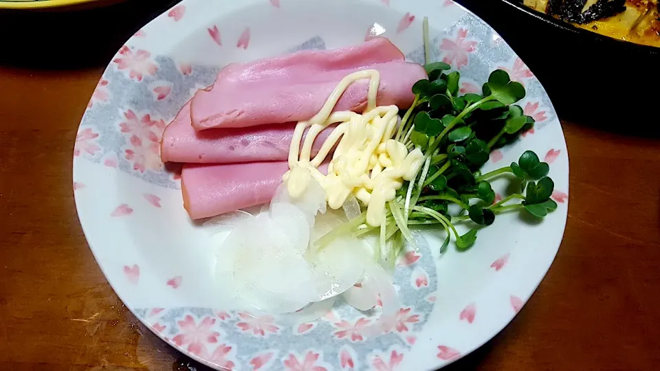 Snapdishの料理写真:アルモンデテキトーサラダ𓌉🥗𓇋|🐈⸒⸒⸒⸒つるのダンス🐈🐾さん