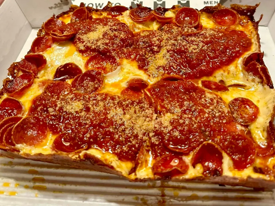 Detroit Style Pizza|gonbenさん