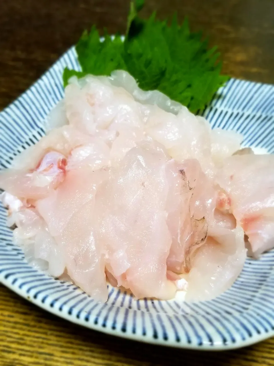 Snapdishの料理写真:パパ作👨カサゴの刺身|ぱんだのままんさん