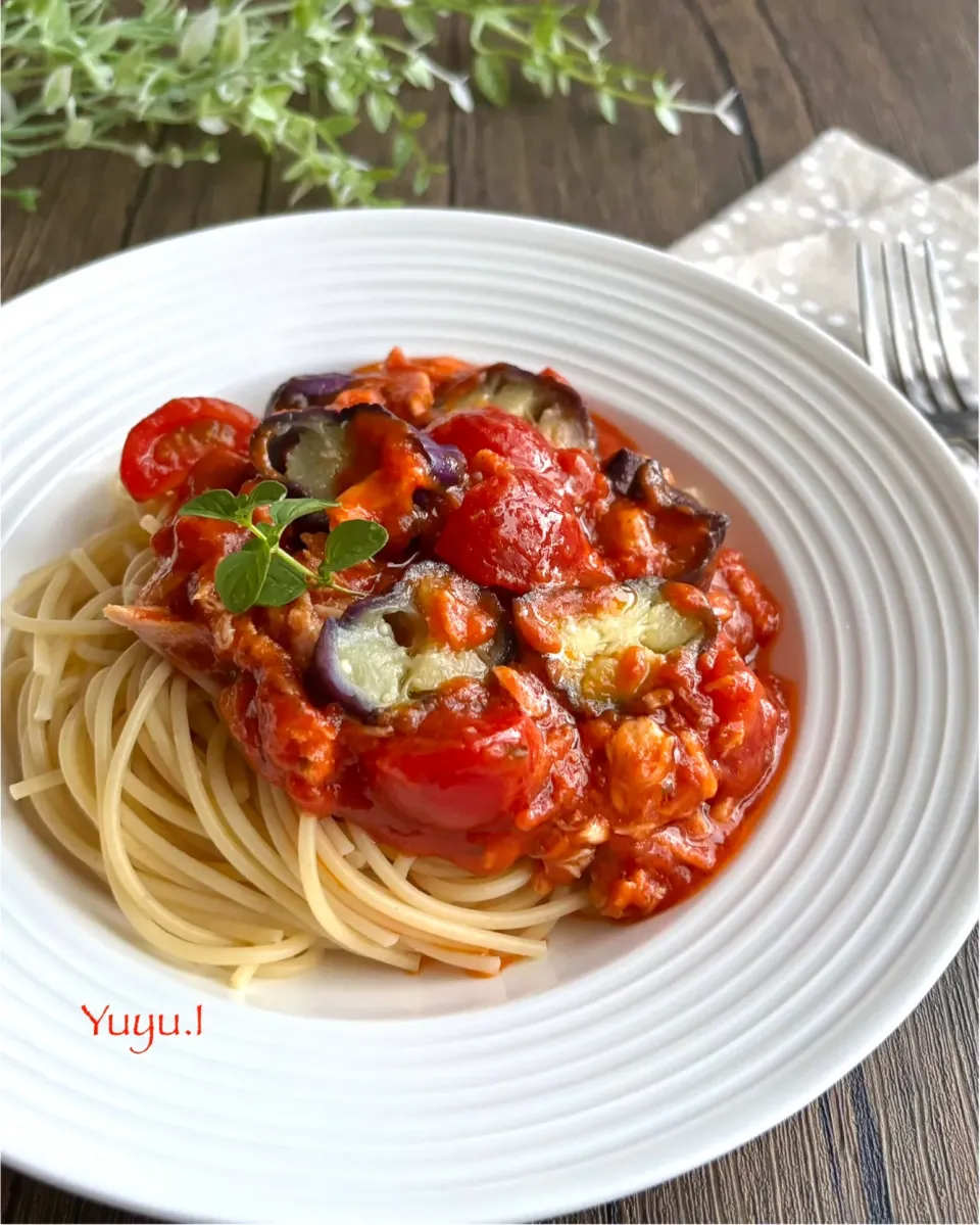 なすツナトマトの冷製パスタ🍅|ゆーこどんさん