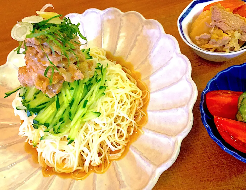 サミカさんの料理 さっぱり梅しそ素麺の胡麻しゃぶ豚のせ|すずさん