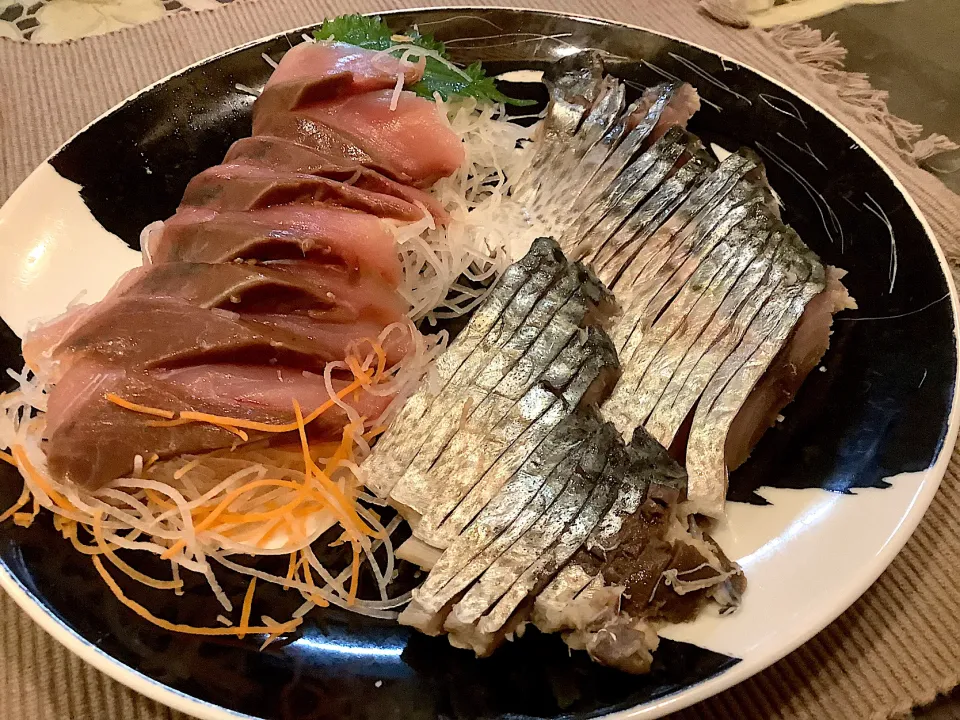 イナダとしめ鯖のお刺身🐟😋|アライさんさん