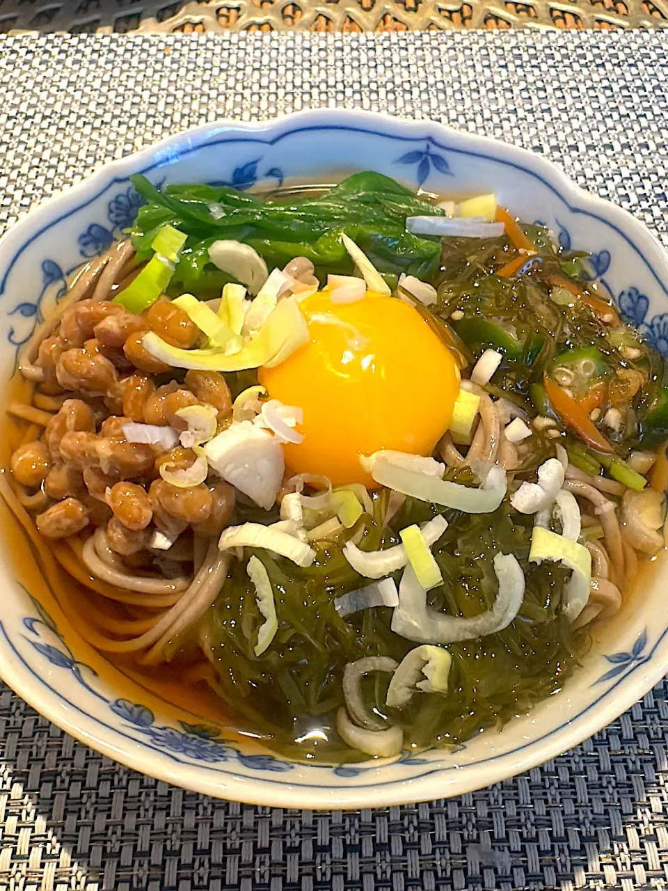 ニラネバネバ蕎麦　うまい😋|タマチャンフーズさん