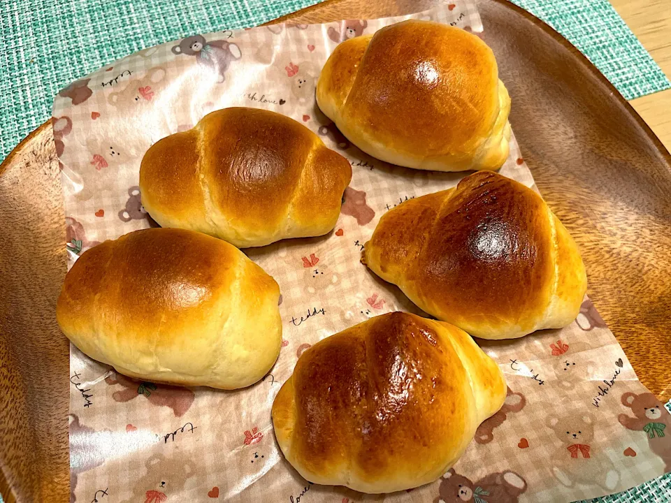 バターロール🥐|なかまるつうさん