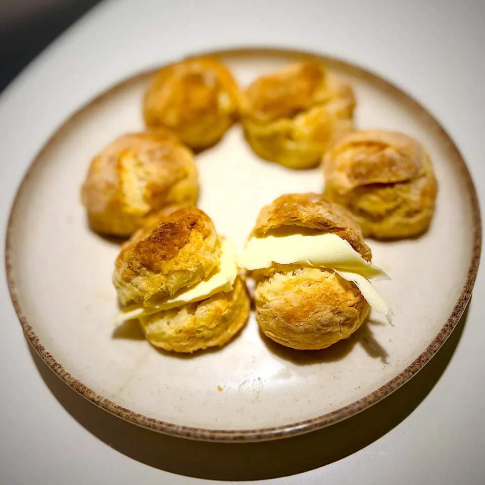 Flaky Biscuits with French Butter|Zhen Zhenさん