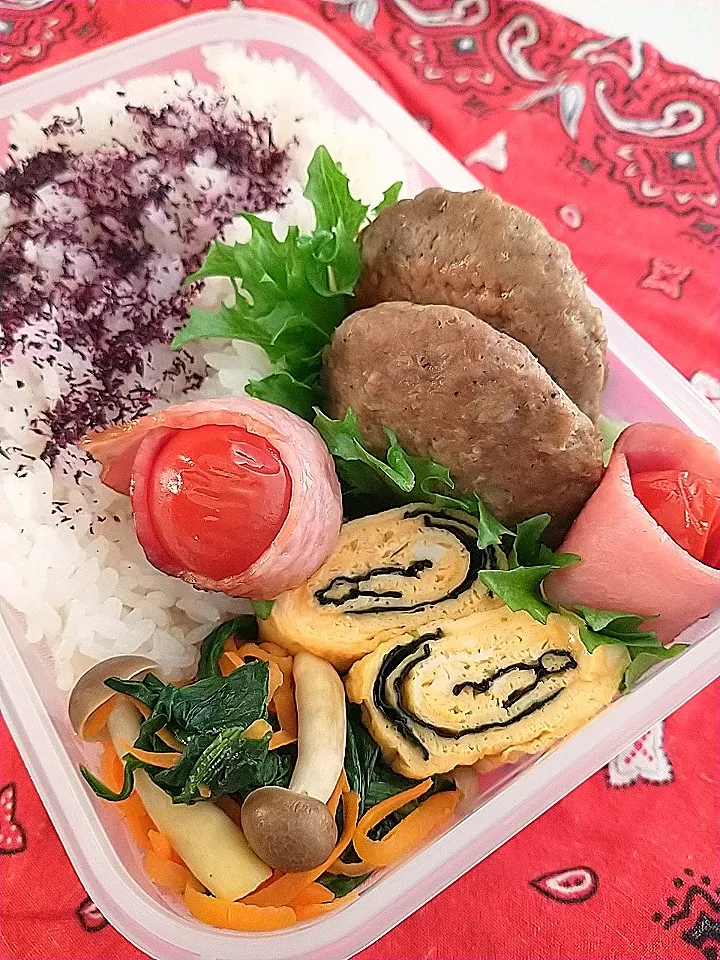 しめじほうれん草炒めハンバーグ弁当|yayoi.Kさん