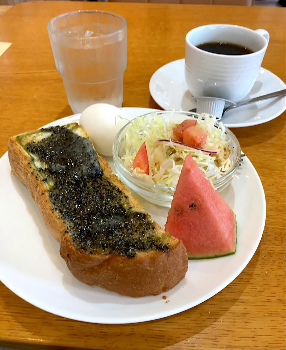 ☕️モーニング　🍞抹茶マーブル黒ゴマ|Yukityさん