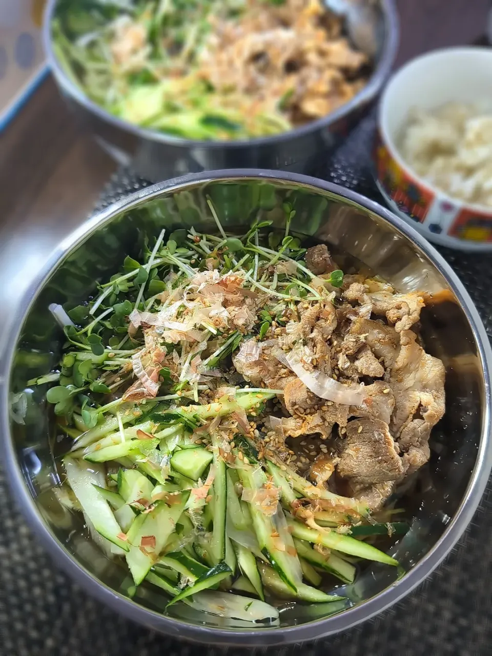 Snapdishの料理写真:冷し肉野菜うどん|テケテケさん