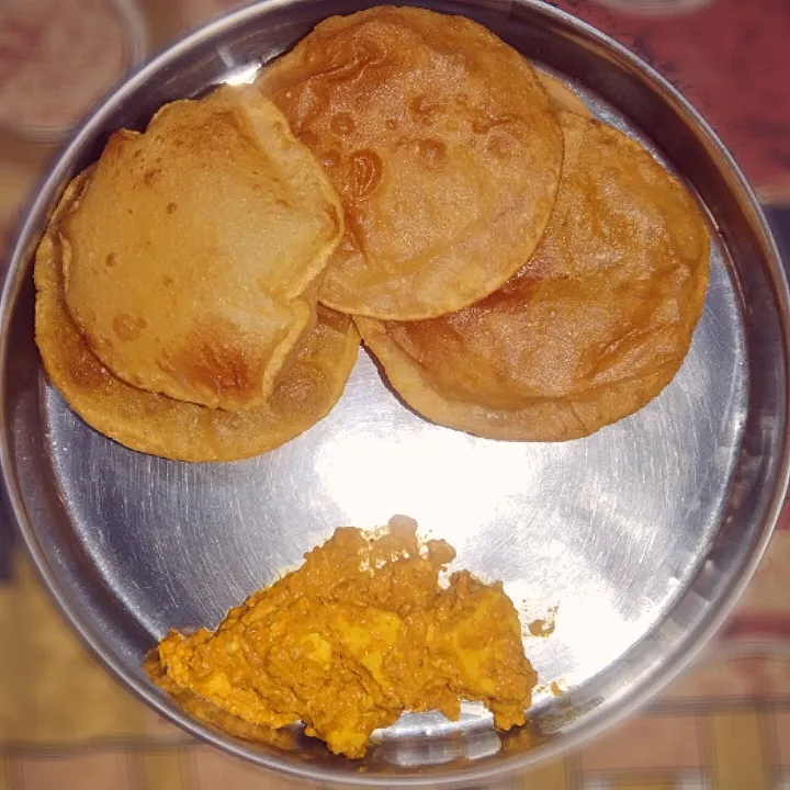 shahi paneer with puri 😋
#indianfood |Jagriti Chauhanさん