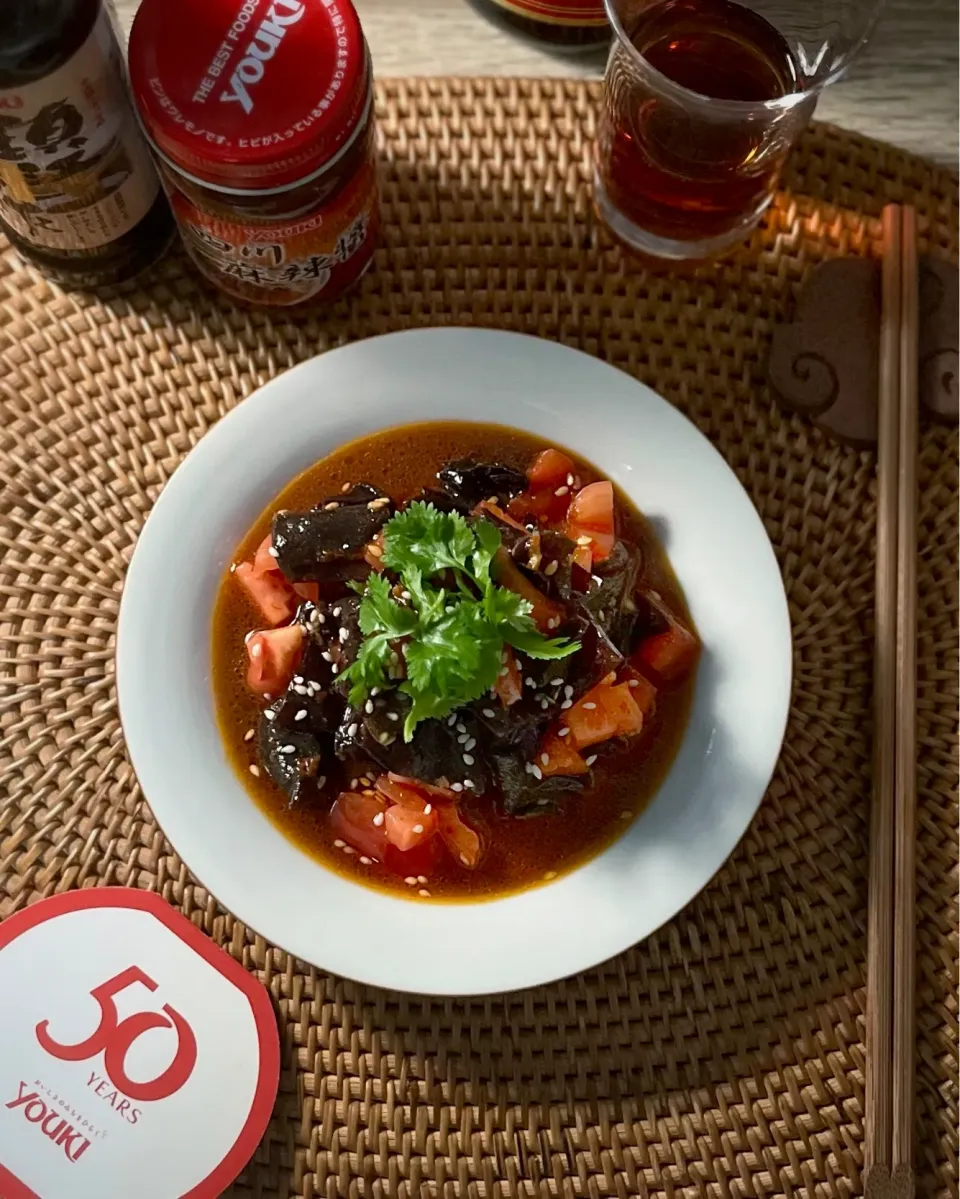 凉拌木耳番茄
きくらげとトマトの冷菜|まる(丸大豆)さん