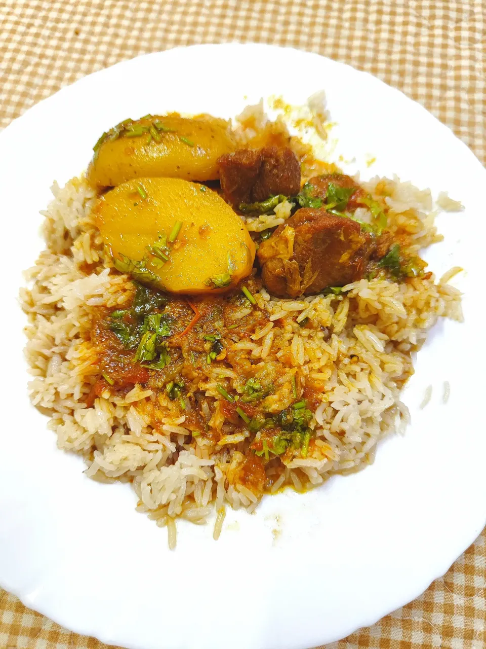 mutton with potatoes in Pakistani gravy with cumin fried rice|hinaさん