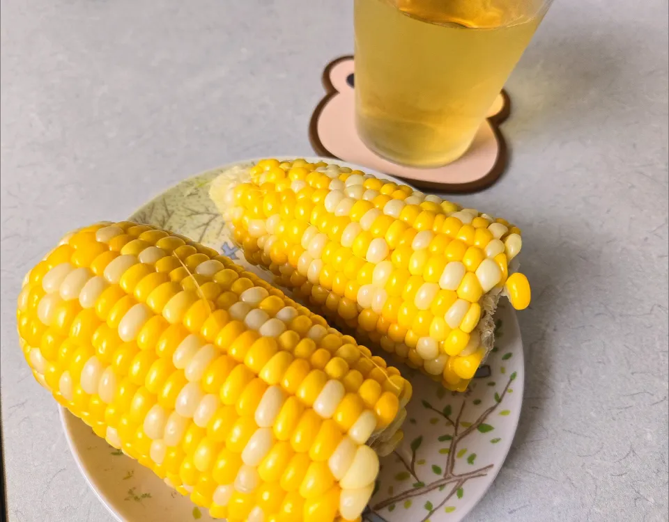 Snapdishの料理写真:地物とうもろこし🌽|バンビさん