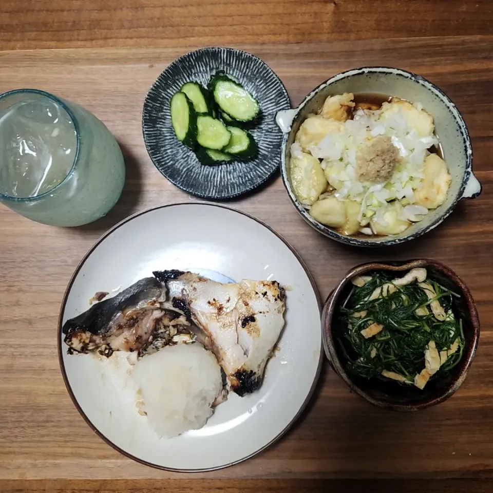 20240718
鰤カマ焼きと大根おろし
揚げだし豆腐と蒸し茄子
おかひじきとお揚げさん
胡瓜の糠漬け|noccoさん