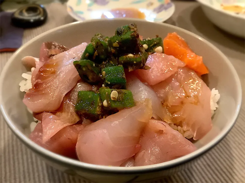 ミニ海鮮丼🐟😋|アライさんさん