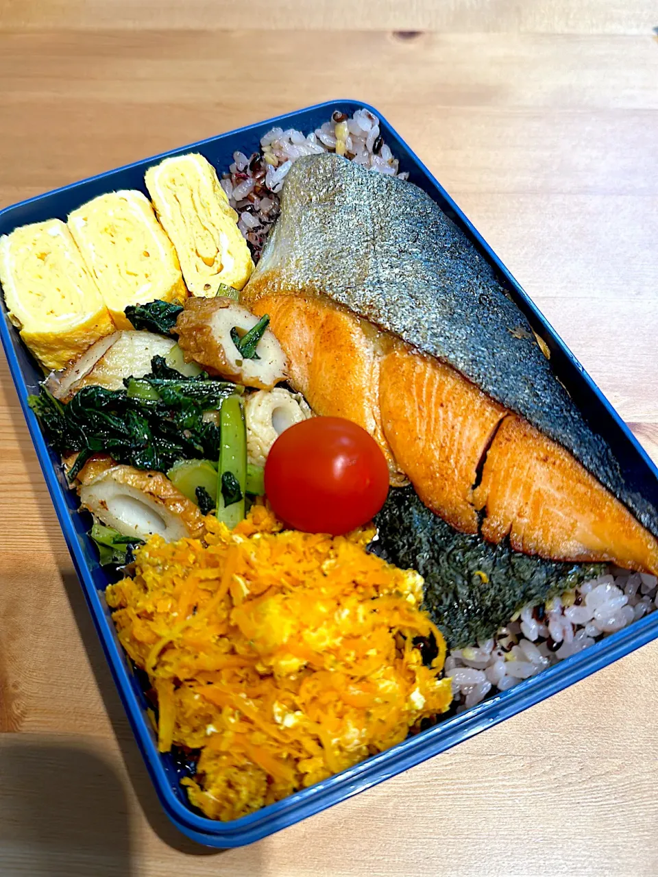 お弁当|メガネおばさんさん