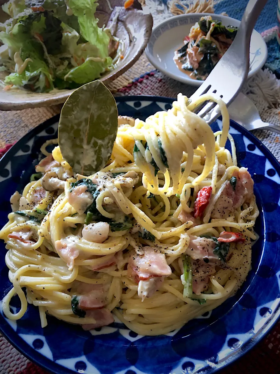 Snapdishの料理写真:ベーコン、ほうれん草、きのこのクリームパスタ🍝|Tina Tomoko😋さん