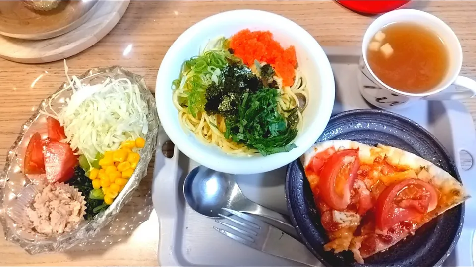 🍅トマトピザ
たらこパスタ
ほうれん草サラダ|さゆさん