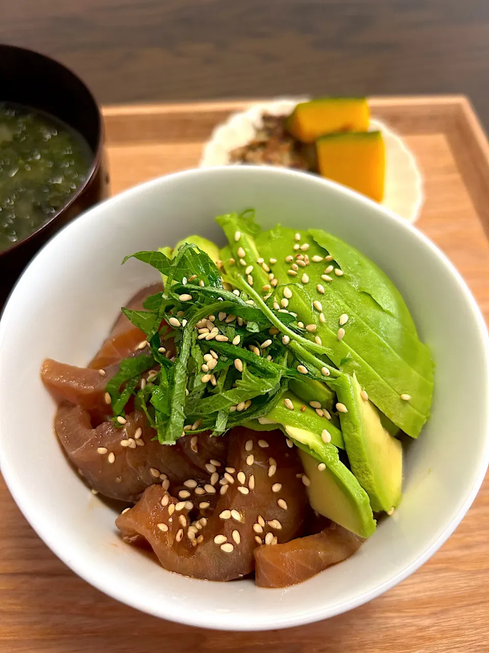 ぶりの仲間の漬け丼with🥑|あいさん