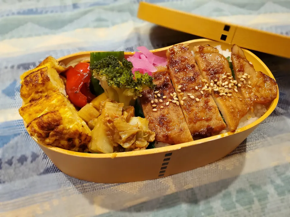 Snapdishの料理写真:週末のお弁当|オハナシマンさん