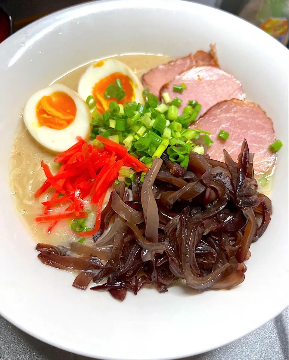 手作り豚骨ラーメン🍜|たそりんさん