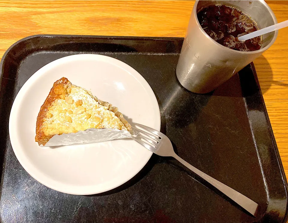 DEENandDELUCAのケーキ🍰とアイスコーヒーでひと休み。|ナタママさん