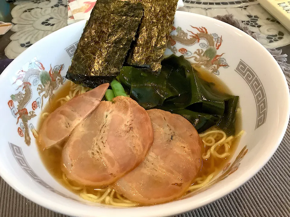 今日はめっちゃ暑けどチャーシュー麺🍜😋|アライさんさん