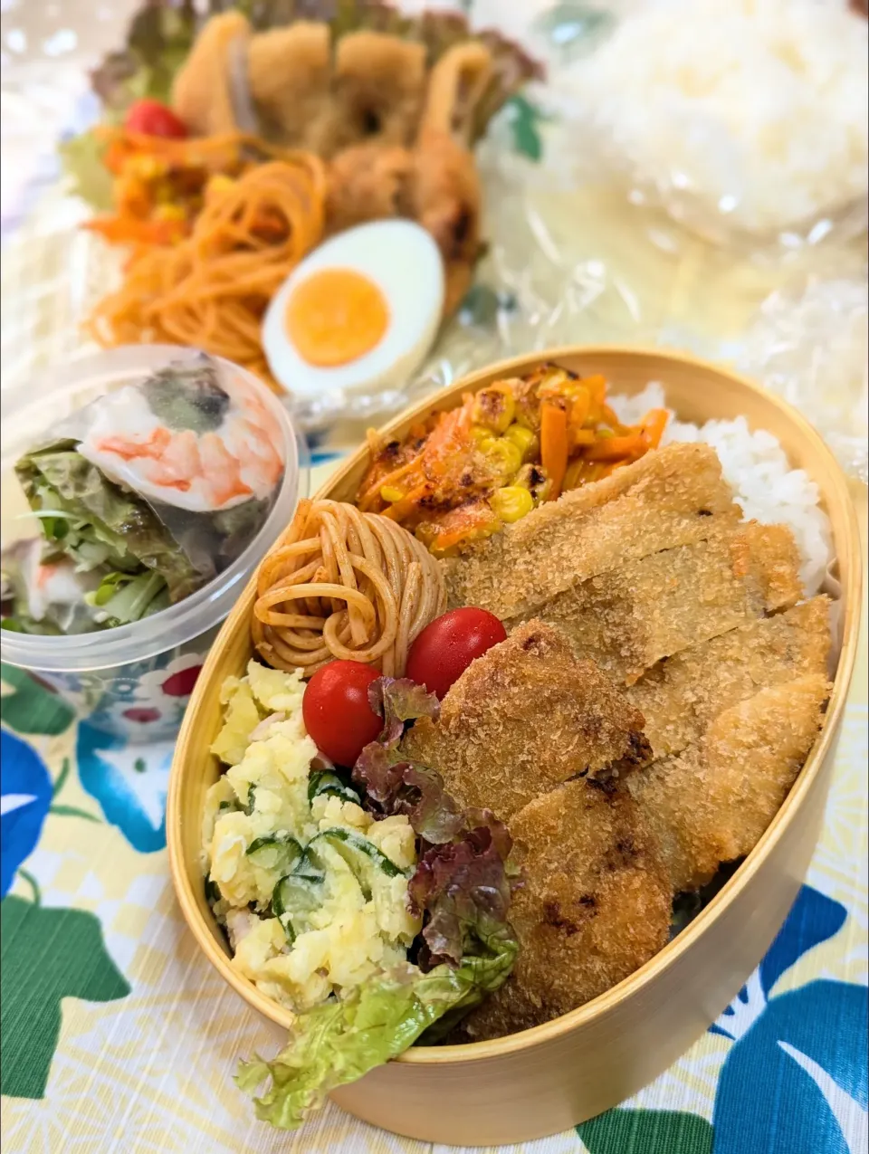 本日のお弁当〜とんかつとミンチカツ弁当|f.1125beさん