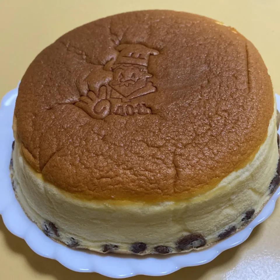 Snapdishの料理写真:りくろーおじさんのチーズケーキ|Masami♥️AAAさん